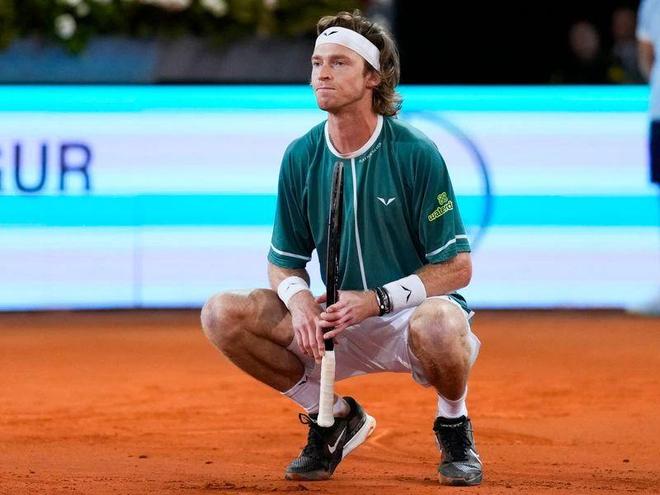 成为本轮德 成为本轮德